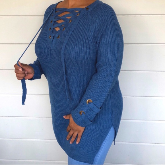 Sweaters - 🔥HP! NEW Lace Up Sweater